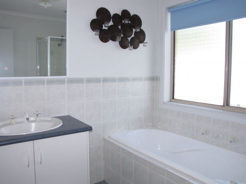 83 Eastern Pde, Ottoway SA 5013