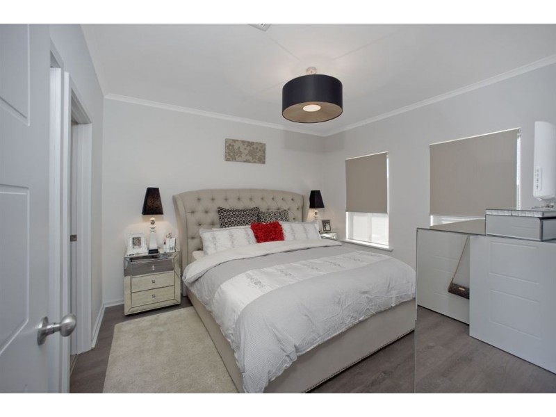 4 Central Court (off Haddington Cres), Mansfield Park SA 5012