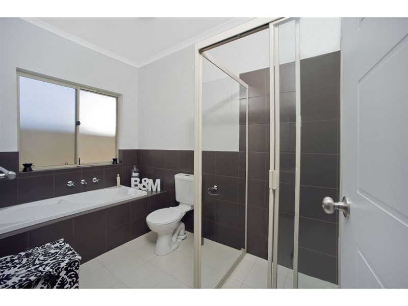 4 Central Court (off Haddington Cres), Mansfield Park SA 5012