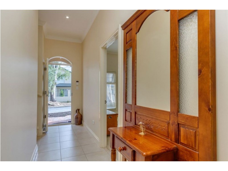 8 Hambour Place, Wattle Park SA 5066
