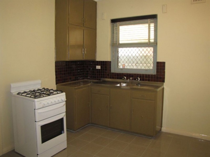 18 Main Street, Beverley SA 5009