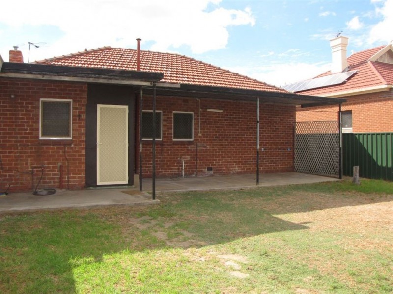 18 Main Street, Beverley SA 5009