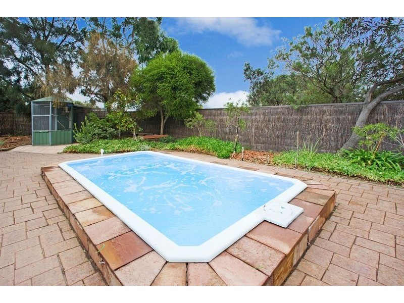 19 Nambour Crescent, West Lakes Shore SA 5020