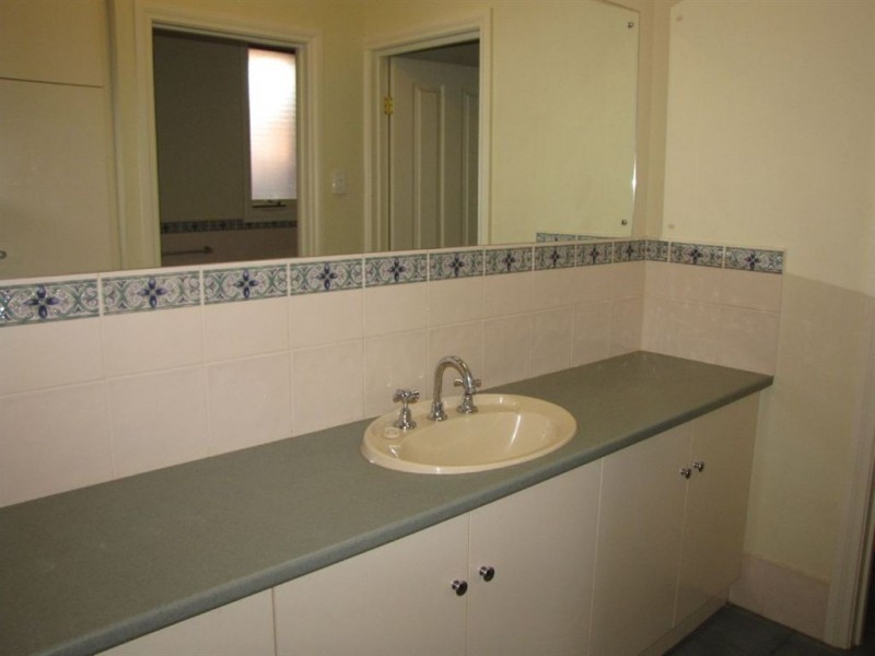 87a Humphries Tce, Woodville Gardens SA 5012