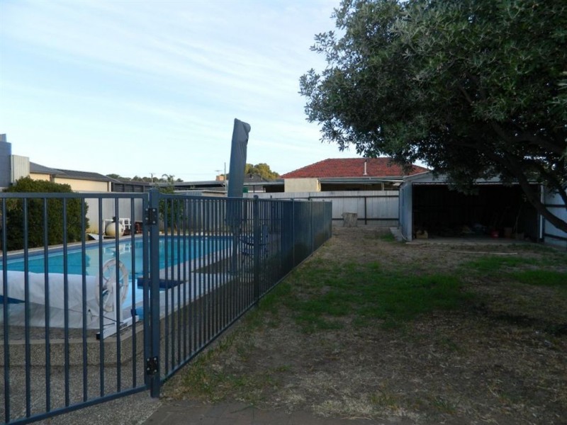 28 Third Avenue, Semaphore Park SA 5019