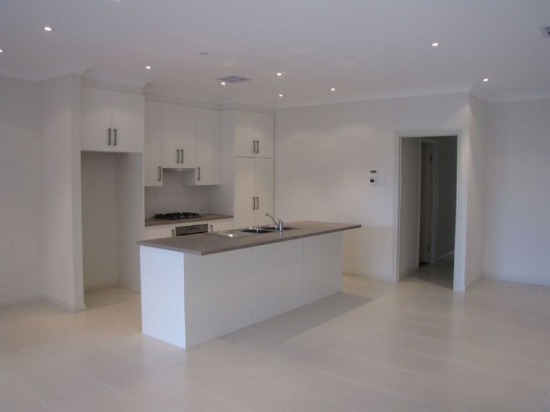 16 Martins Road, Seaton SA 5023