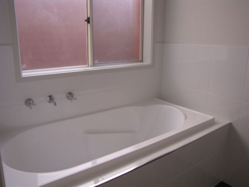 16 Martins Road, Seaton SA 5023