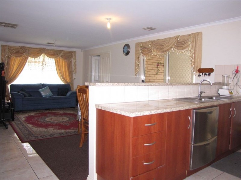 12 Napier Street, Mansfield Park SA 5012