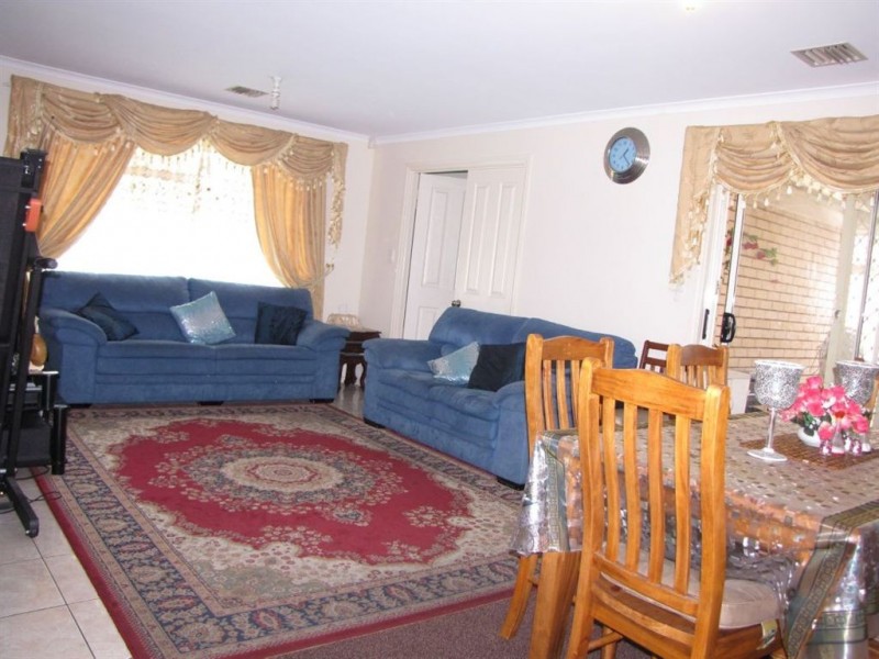 12 Napier Street, Mansfield Park SA 5012