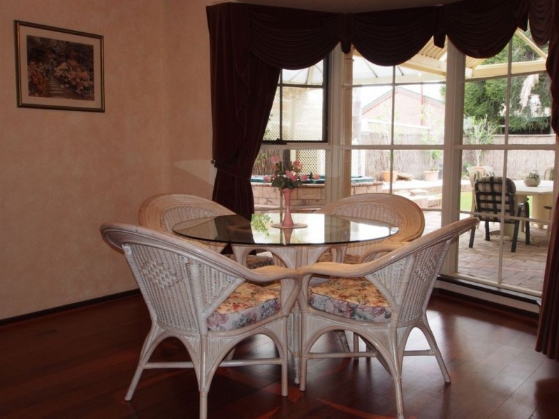 12 Settlers Drive, West Lakes SA 5021