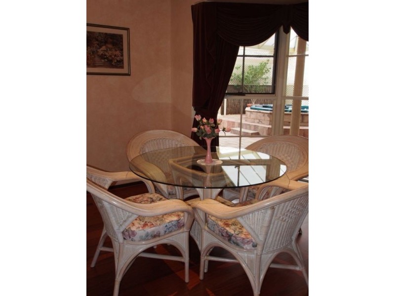 12 Settlers Drive, West Lakes SA 5021