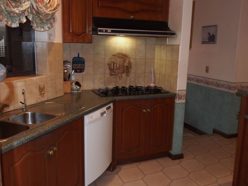 12 Settlers Drive, West Lakes SA 5021