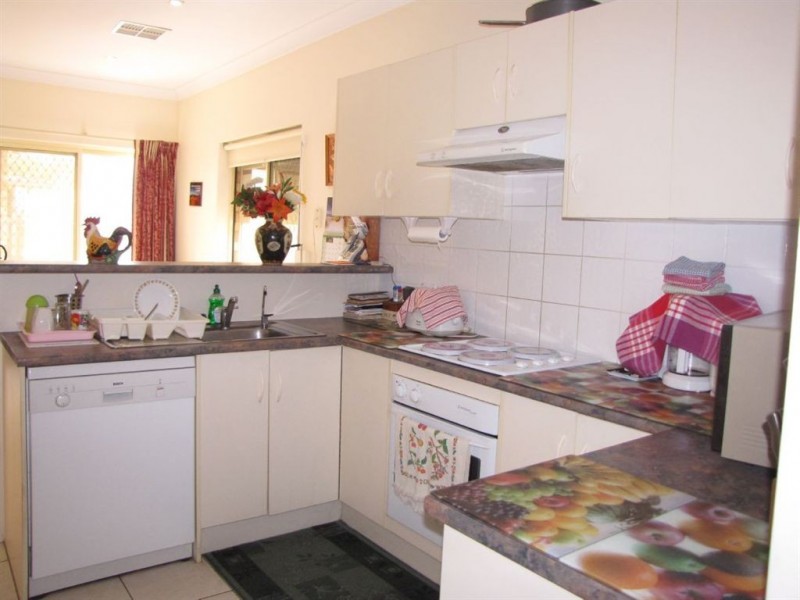 2 Third Avenue, Woodville Gardens SA 5012