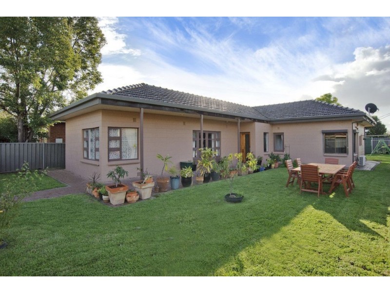 25 Mc Allan Avenue, Seaton SA 5023