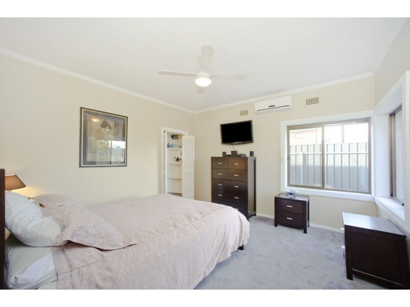 25 Mc Allan Avenue, Seaton SA 5023