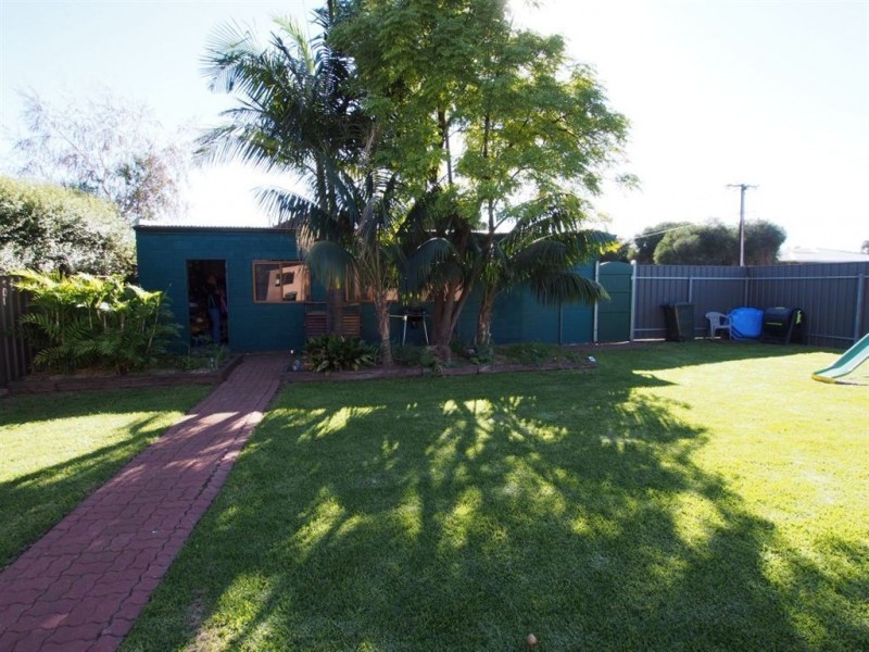 25 Mc Allan Avenue, Seaton SA 5023