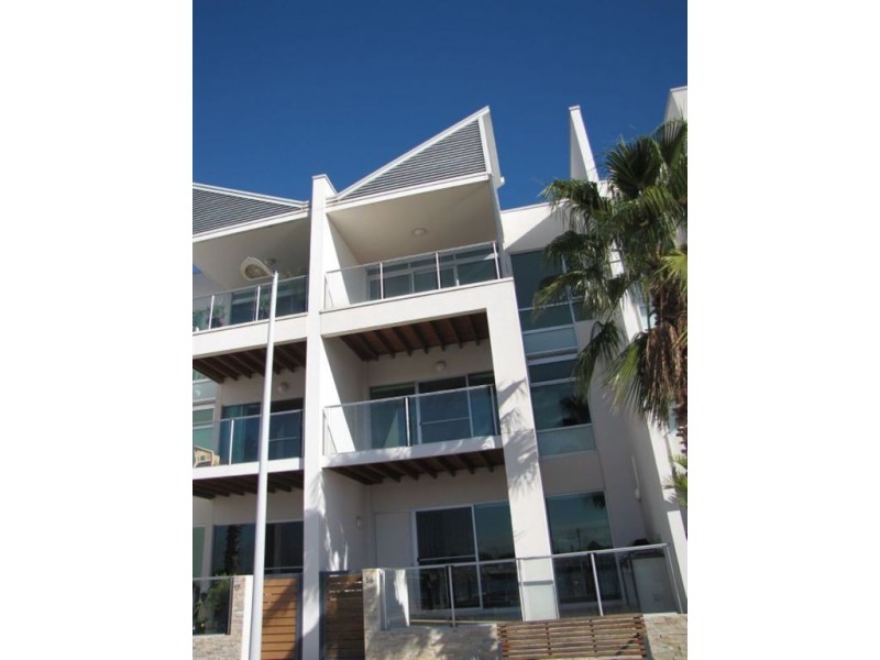 16 Tarni Court, New Port SA 5015