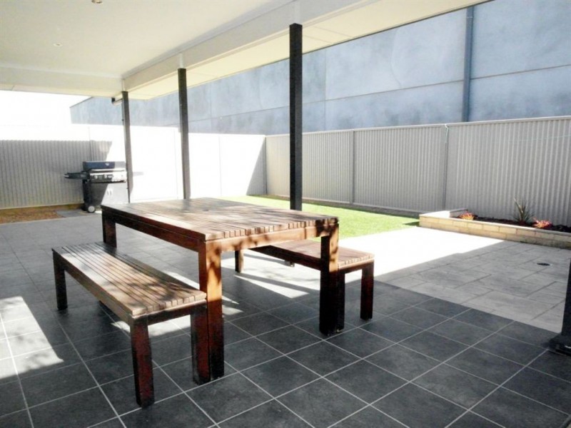 17 Clare Street, Athol Park SA 5012