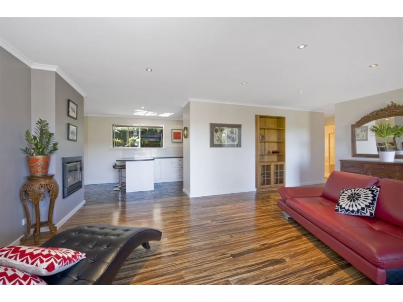 21 Deneland Drive, Hawthorndene SA 5051