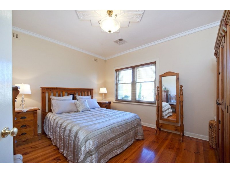 26 Glen Eira Street, Woodville South SA 5011