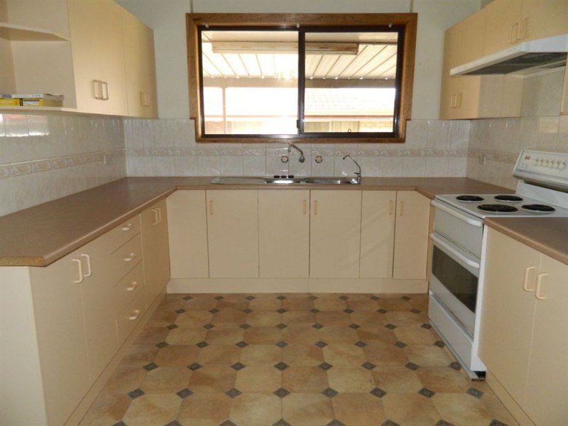10 Dundee Road, Modbury SA 5092