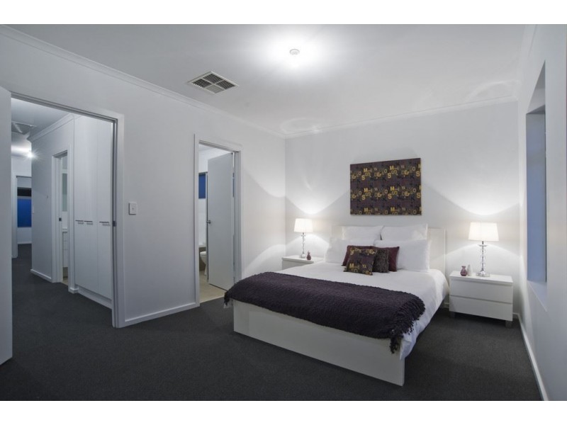 7 Blue Gum Avenue, Woodville North SA 5012