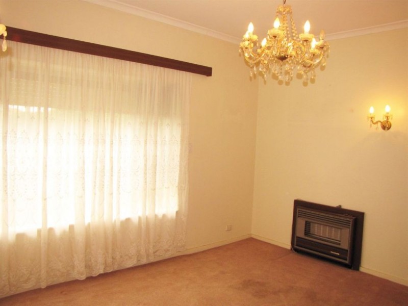 12 Harcourt Street, Mansfield Park SA 5012