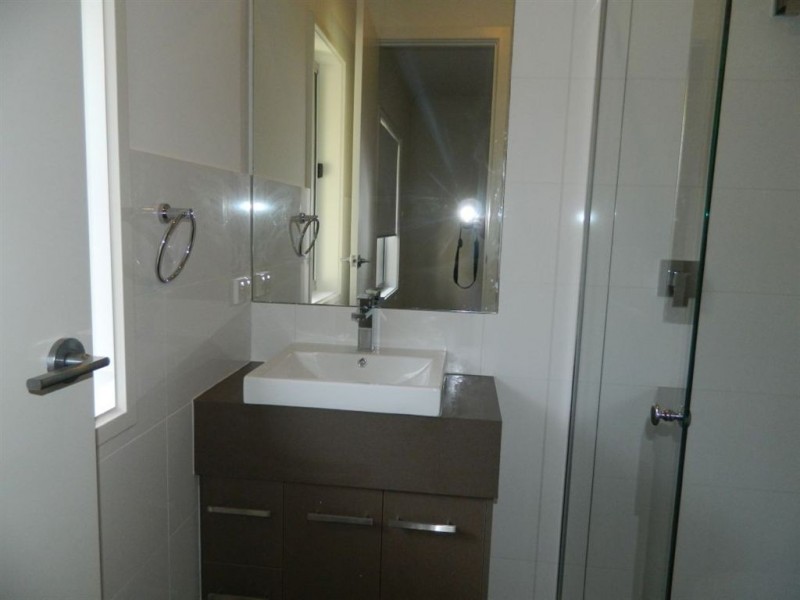 8 Bernard Street, Findon SA 5023