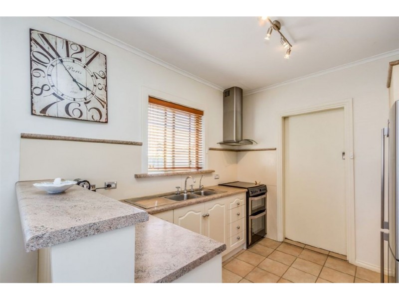 11 Barnes Cresent, Parafield Gardens SA 5107