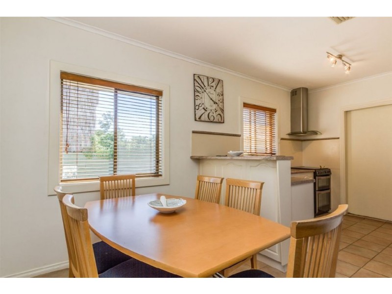 11 Barnes Cresent, Parafield Gardens SA 5107