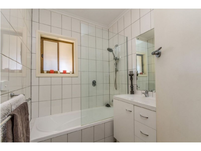 11 Barnes Cresent, Parafield Gardens SA 5107