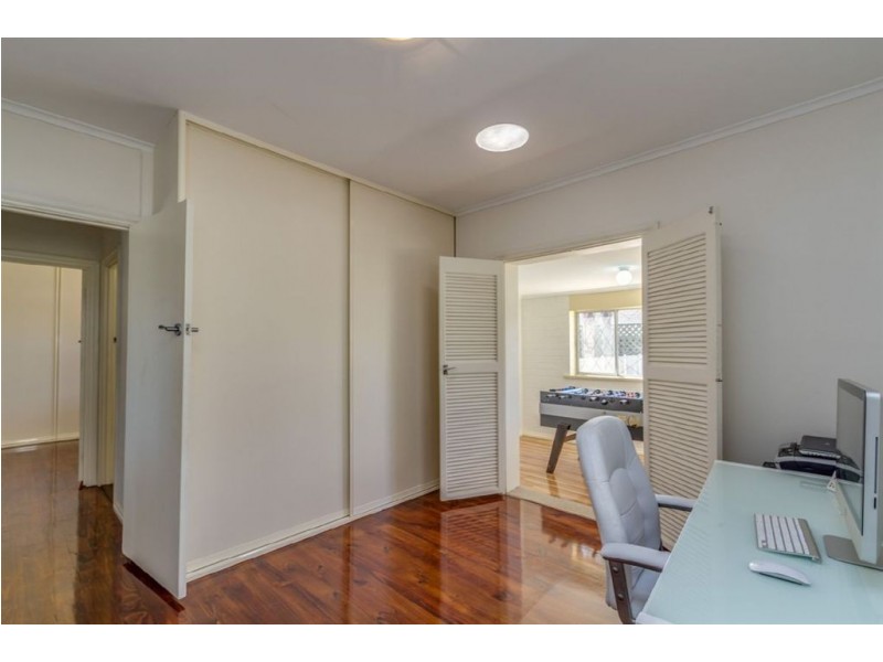 11 Barnes Cresent, Parafield Gardens SA 5107