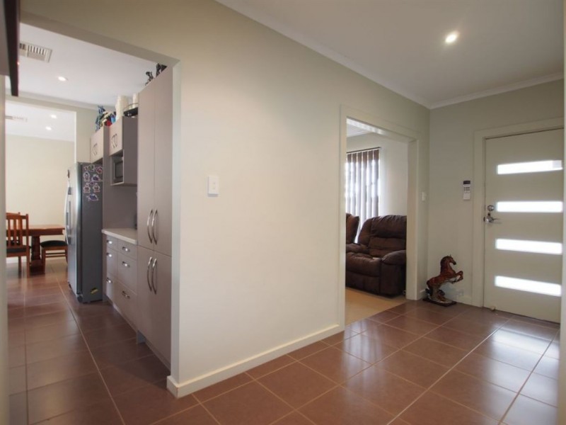 35 Steventon Drive, Banksia Park SA 5091