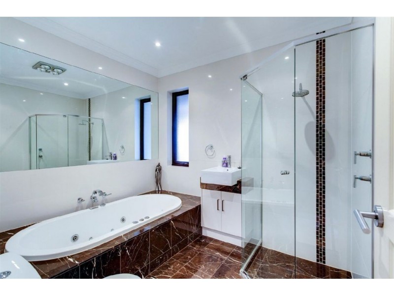 1 Hill Street, Woodville South SA 5011