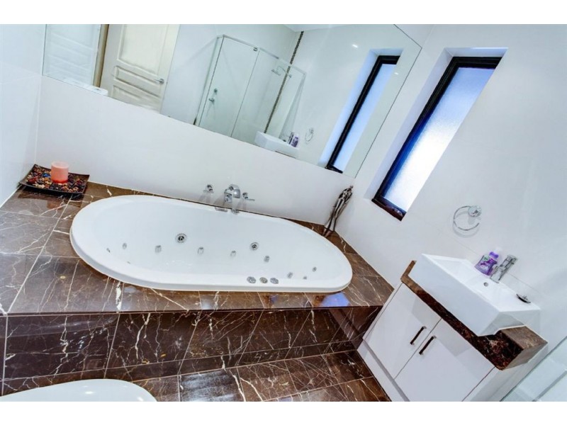 1 Hill Street, Woodville South SA 5011