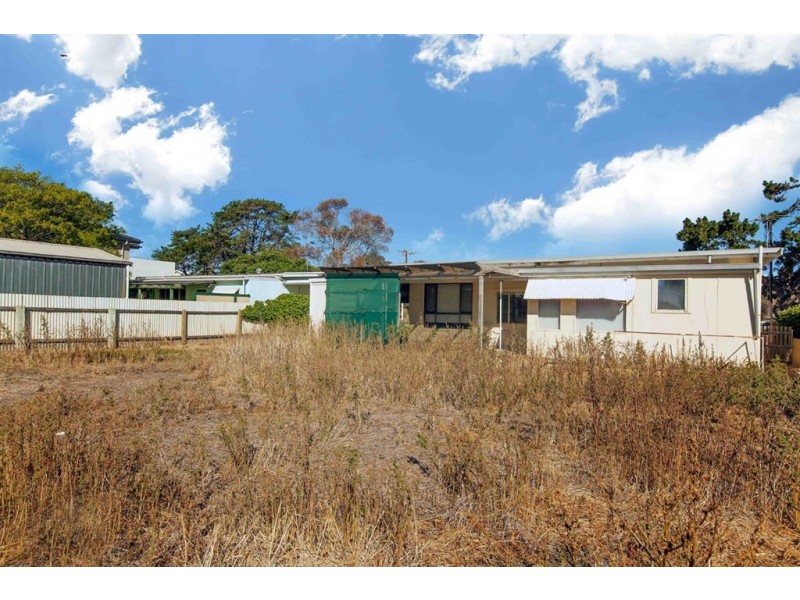 15 Griffiths Drive, Moana SA 5169