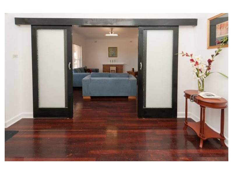 4 Water Street, Kensington Park SA 5068