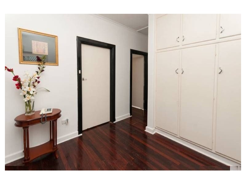 4 Water Street, Kensington Park SA 5068