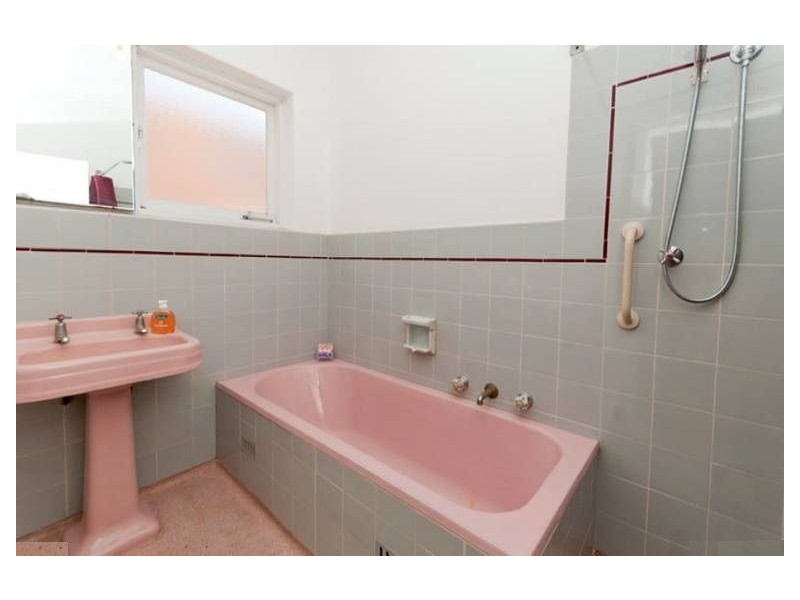 4 Water Street, Kensington Park SA 5068