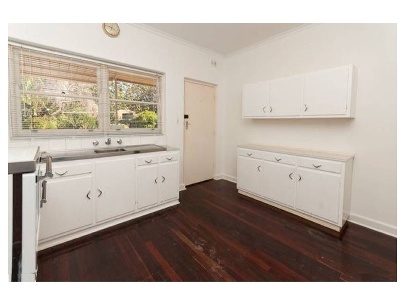 4 Water Street, Kensington Park SA 5068