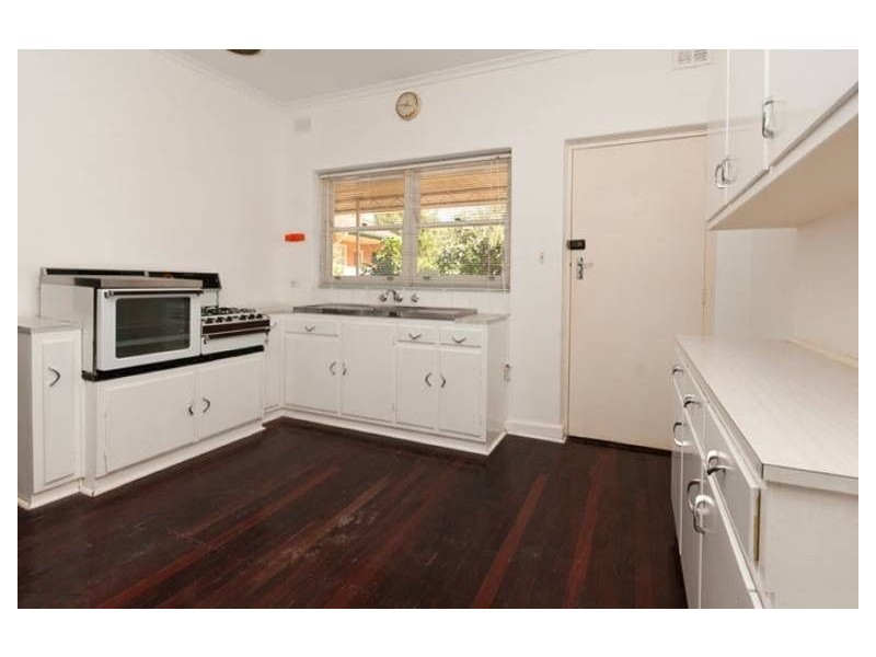 4 Water Street, Kensington Park SA 5068