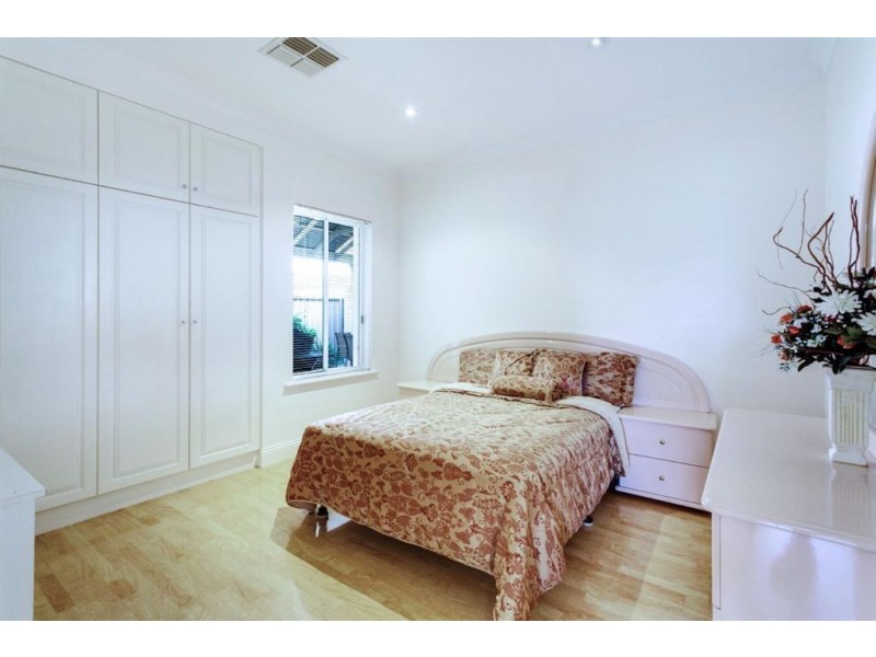 10 York Avenue East, Fulham Gardens SA 5024