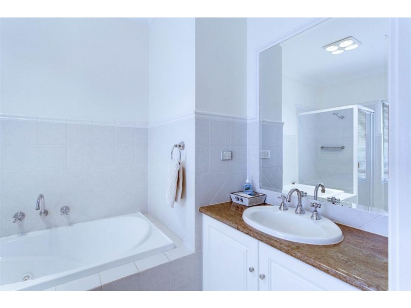 10 York Avenue East, Fulham Gardens SA 5024