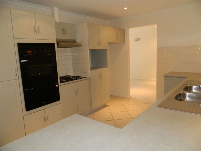 20 Torrens Crescent, Pennington SA 5013