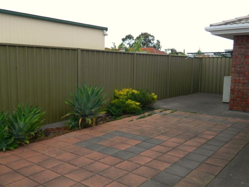 20 Torrens Crescent, Pennington SA 5013