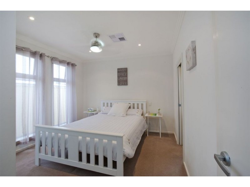 1/98 Bower, Semaphore Park SA 5019