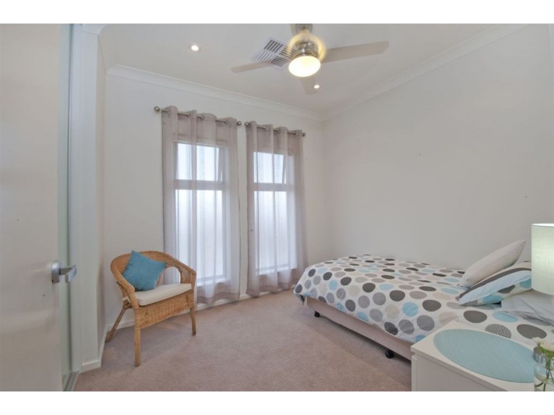 1/98 Bower, Semaphore Park SA 5019