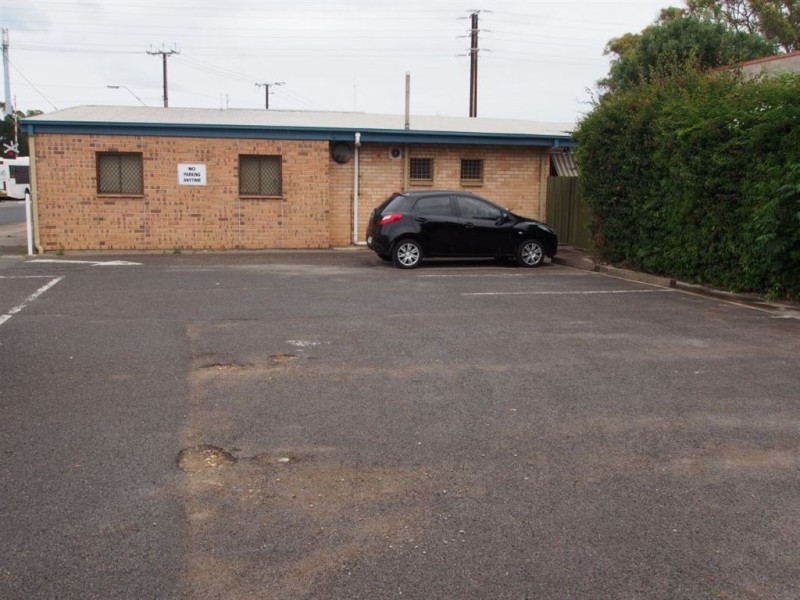 150 Trimmer, Seaton SA 5023