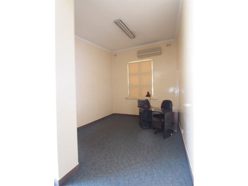 150 Trimmer, Seaton SA 5023