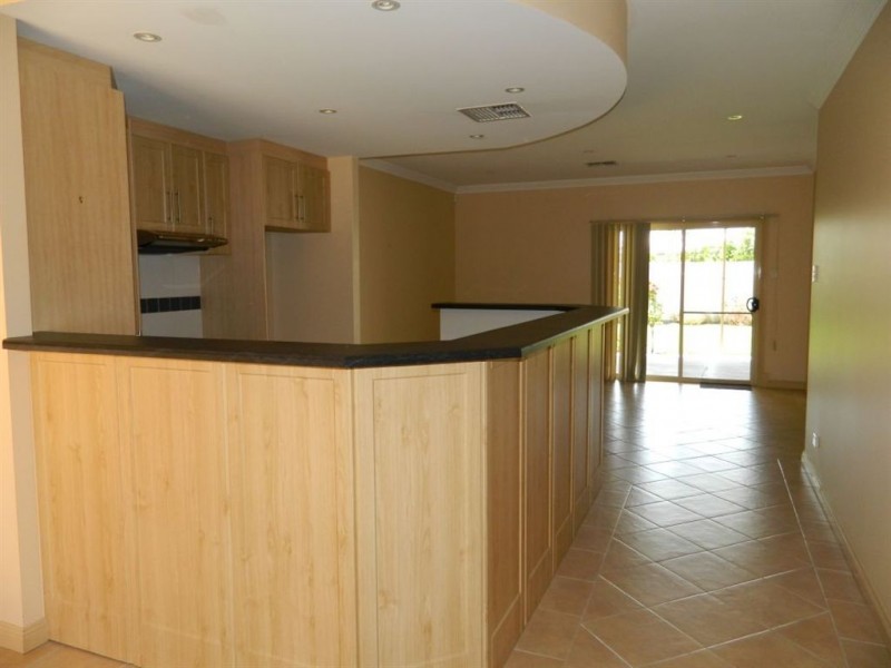 16 Dee Street, Woodville South SA 5011